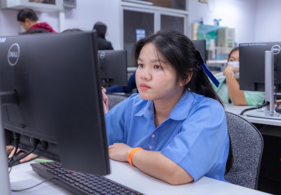 ภาพกิจกรรม  คณะวิทยาศาสตร์และเทคโนโลยี มหาวิทยาลัยราชภัฏกำแพงเพชร จัดกิจกรรมค่ายวิทยาศาสตร์สร้างสรรค์ ปั้นฝันเยาวชน ปีการศึกษา 2568