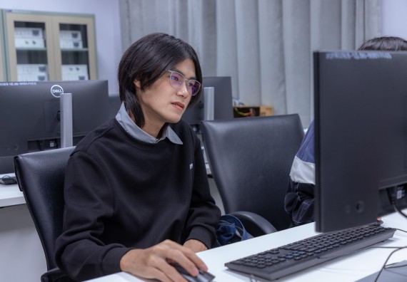 ภาพกิจกรรม  คณะวิทยาศาสตร์และเทคโนโลยี มหาวิทยาลัยราชภัฏกำแพงเพชร จัดกิจกรรมค่ายวิทยาศาสตร์สร้างสรรค์ ปั้นฝันเยาวชน ปีการศึกษา 2568