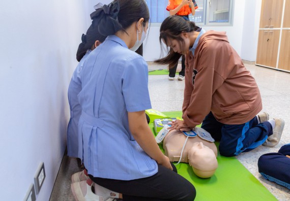 ภาพกิจกรรม  คณะวิทยาศาสตร์และเทคโนโลยี มหาวิทยาลัยราชภัฏกำแพงเพชร จัดกิจกรรมค่ายวิทยาศาสตร์สร้างสรรค์ ปั้นฝันเยาวชน ปีการศึกษา 2568