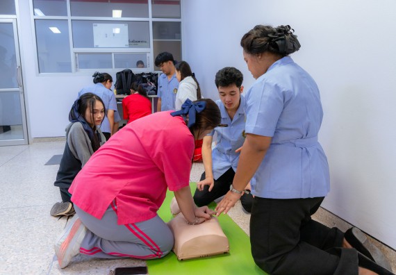 ภาพกิจกรรม  คณะวิทยาศาสตร์และเทคโนโลยี มหาวิทยาลัยราชภัฏกำแพงเพชร จัดกิจกรรมค่ายวิทยาศาสตร์สร้างสรรค์ ปั้นฝันเยาวชน ปีการศึกษา 2568
