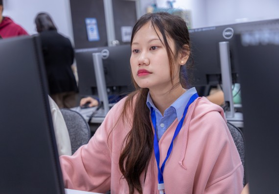 ภาพกิจกรรม  คณะวิทยาศาสตร์และเทคโนโลยี มหาวิทยาลัยราชภัฏกำแพงเพชร จัดกิจกรรมค่ายวิทยาศาสตร์สร้างสรรค์ ปั้นฝันเยาวชน ปีการศึกษา 2568