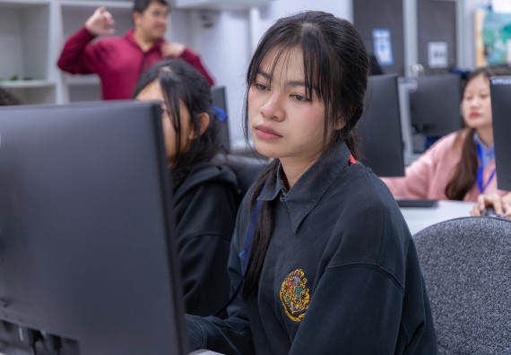 ภาพกิจกรรม  คณะวิทยาศาสตร์และเทคโนโลยี มหาวิทยาลัยราชภัฏกำแพงเพชร จัดกิจกรรมค่ายวิทยาศาสตร์สร้างสรรค์ ปั้นฝันเยาวชน ปีการศึกษา 2568