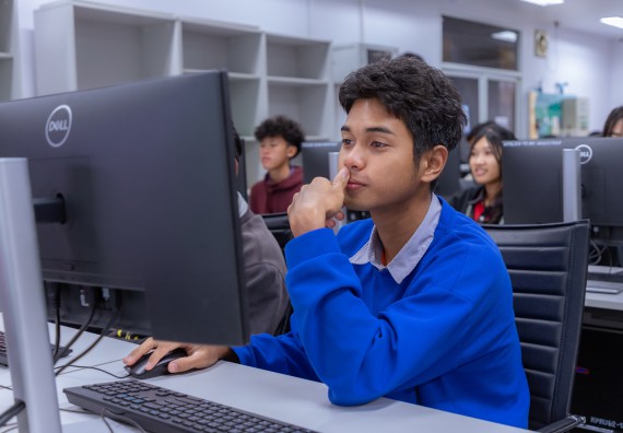 ภาพกิจกรรม  คณะวิทยาศาสตร์และเทคโนโลยี มหาวิทยาลัยราชภัฏกำแพงเพชร จัดกิจกรรมค่ายวิทยาศาสตร์สร้างสรรค์ ปั้นฝันเยาวชน ปีการศึกษา 2568