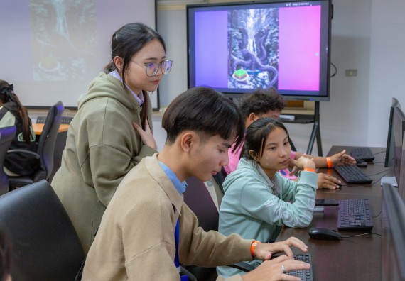 ภาพกิจกรรม  คณะวิทยาศาสตร์และเทคโนโลยี มหาวิทยาลัยราชภัฏกำแพงเพชร จัดกิจกรรมค่ายวิทยาศาสตร์สร้างสรรค์ ปั้นฝันเยาวชน ปีการศึกษา 2568