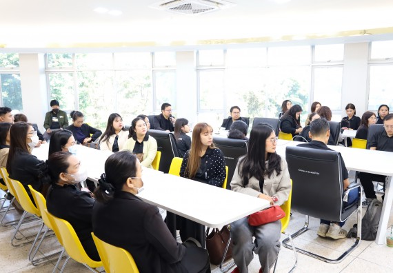 ภาพกิจกรรม  คณะวิทยาศาสตร์และเทคโนโลยี มหาวิทยาลัยราชภัฏกำแพงเพชร จัดกิจกรรมค่ายวิทยาศาสตร์สร้างสรรค์ ปั้นฝันเยาวชน ปีการศึกษา 2568